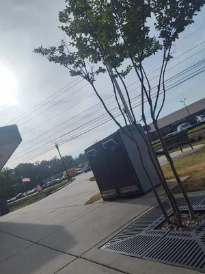 Business exterior cleaning